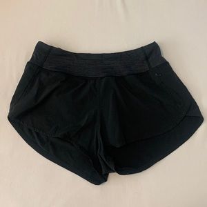 Outdoor Voices Hudson Shorts 2.5”